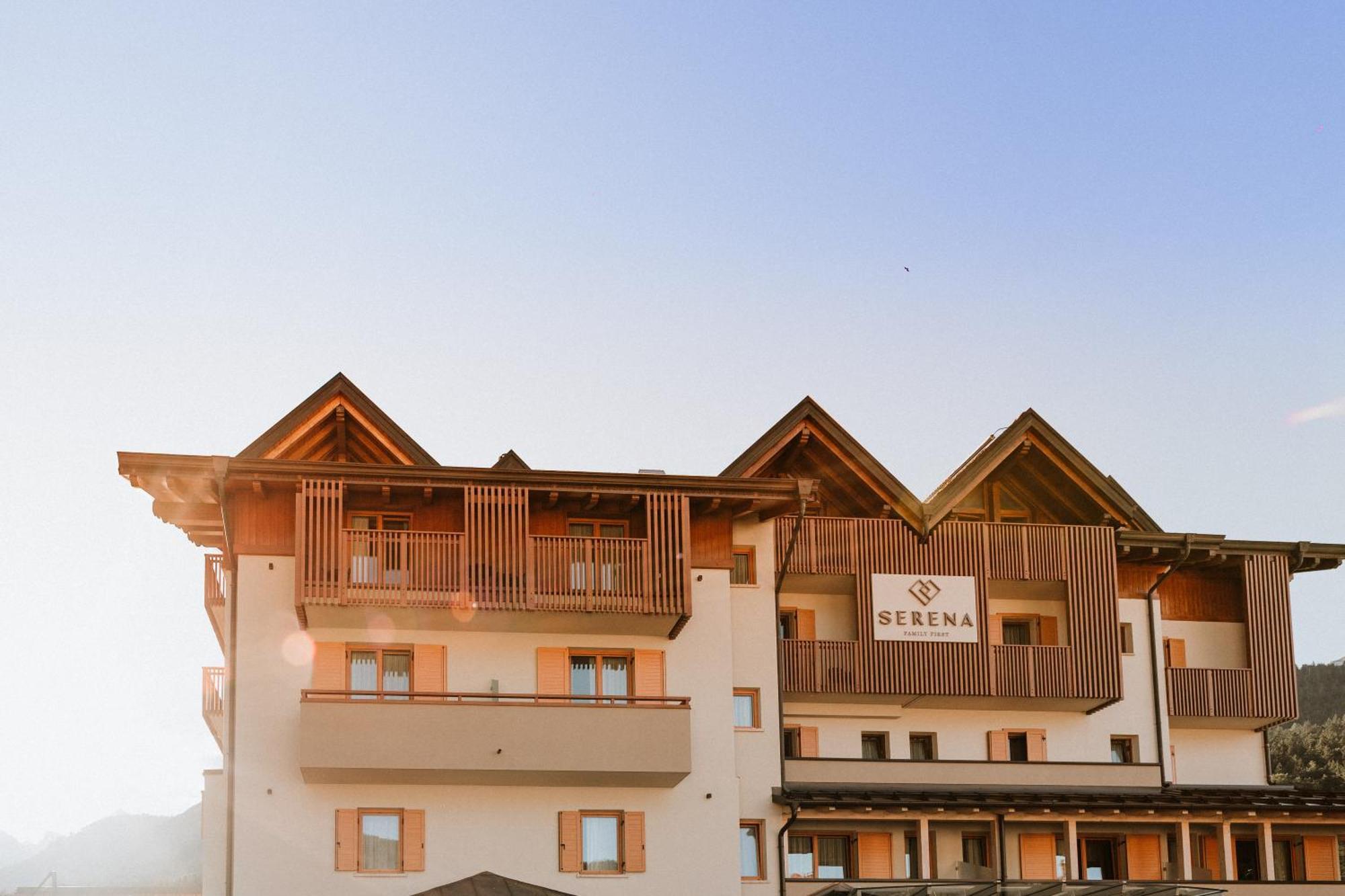 Family Hotel Serena Andalo Exteriör bild