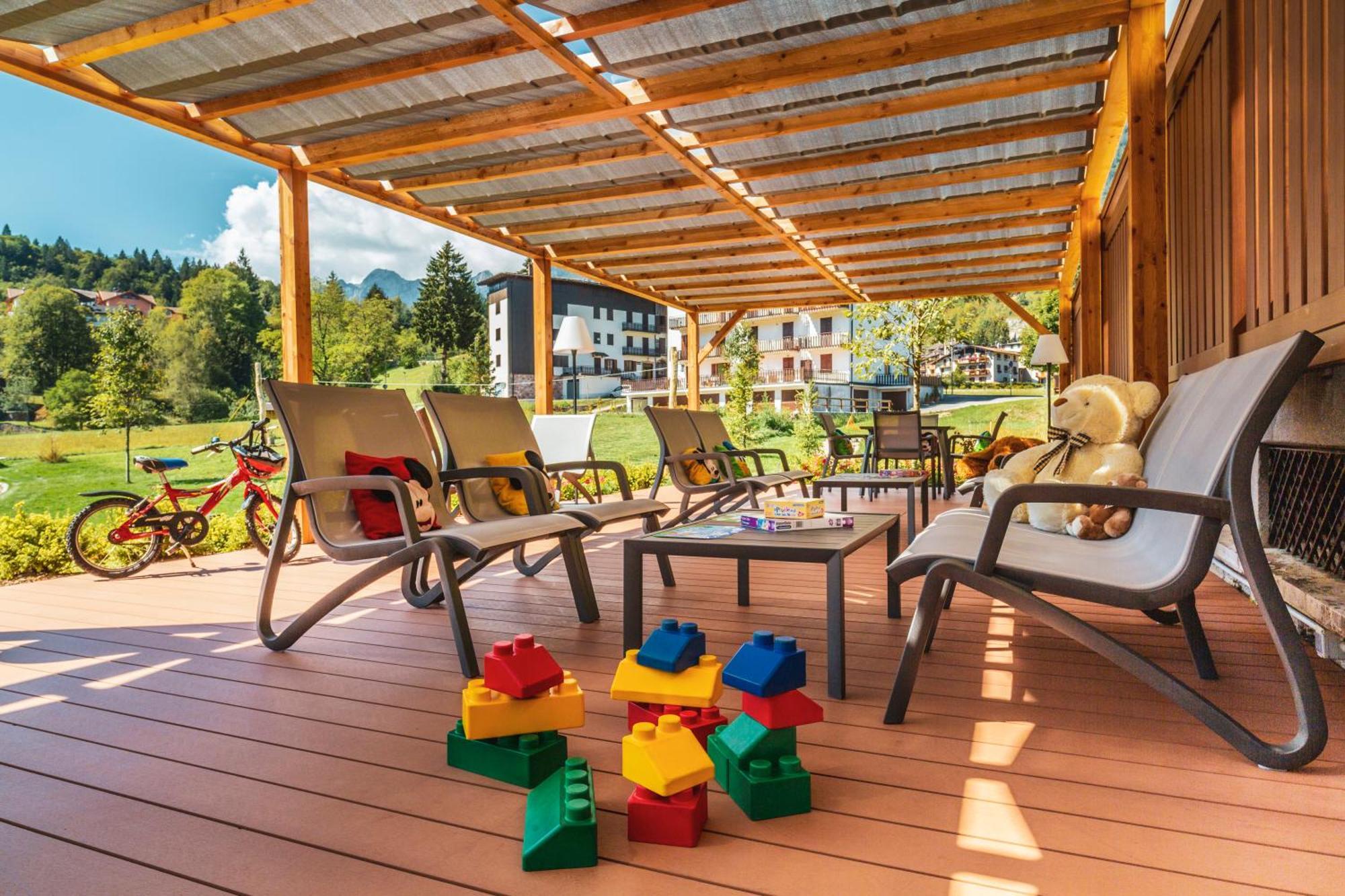 Family Hotel Serena Andalo Exteriör bild